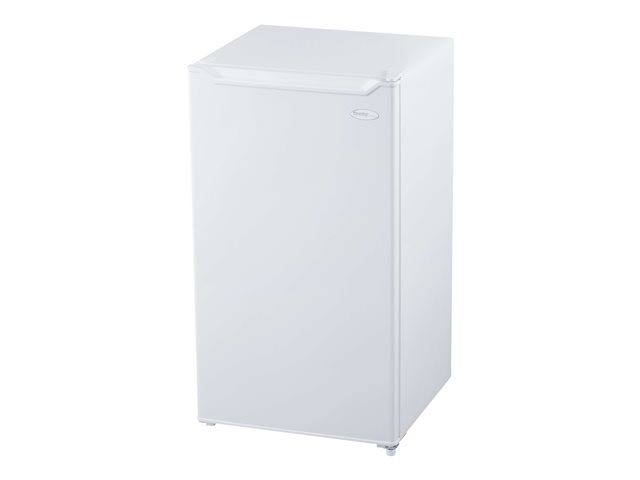White 3.2 cu ft Refrigerator I992