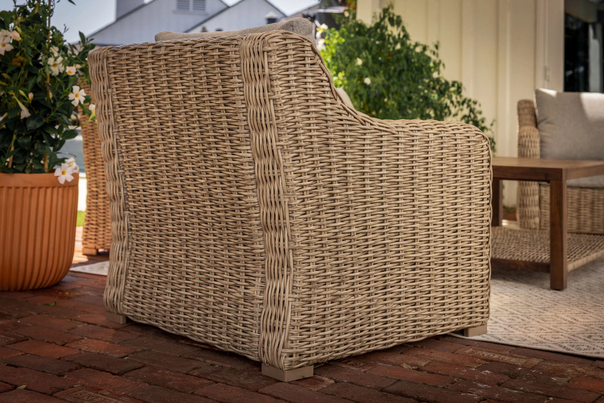 2-Pack Outdoor Lounge Chairs with Cushions and Patio Cover C121