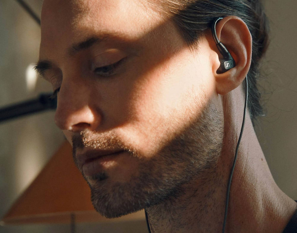 IE 300 In-Ear Headphones F320371