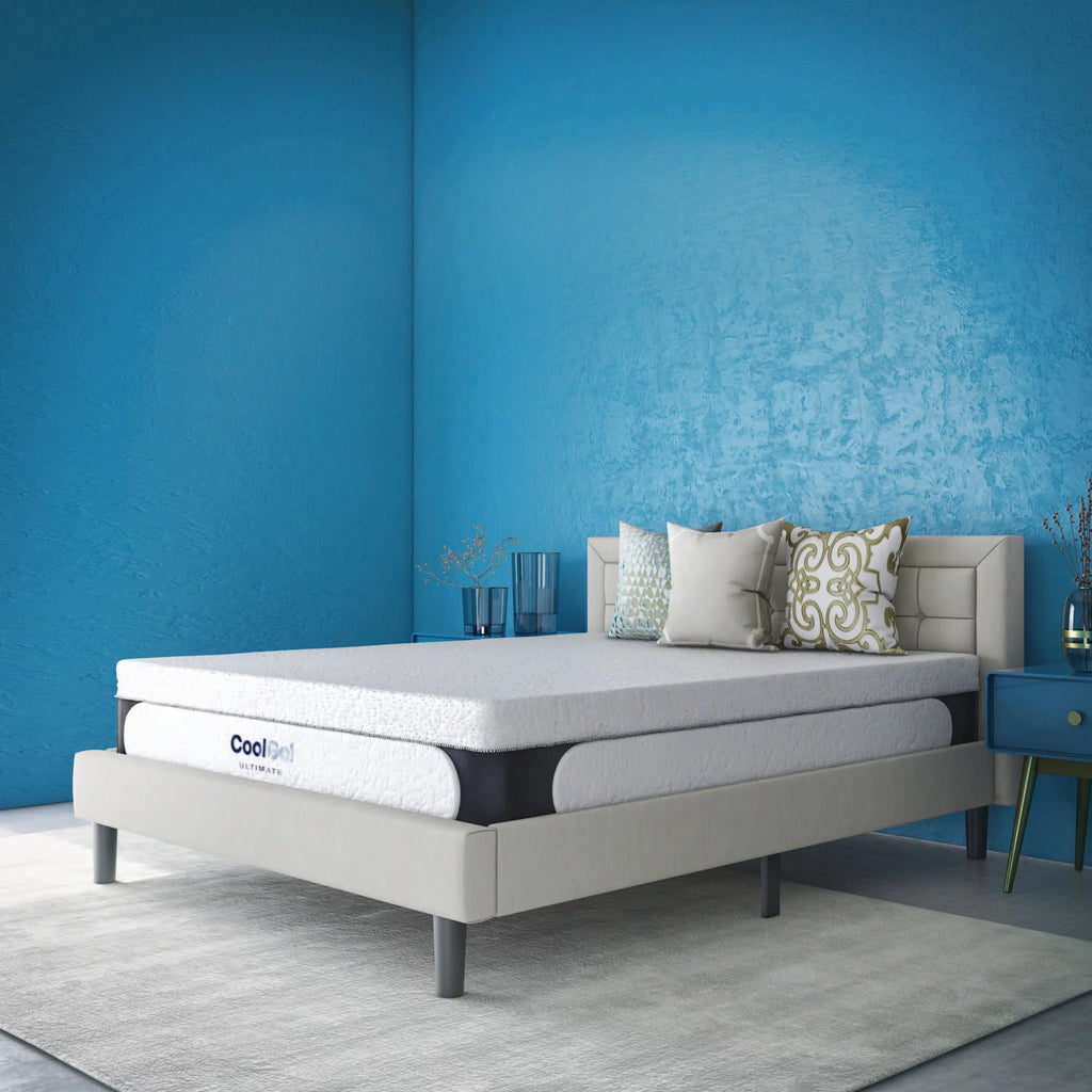 Queen Gel Memory Foam Mattress with 2 Pillows X863796