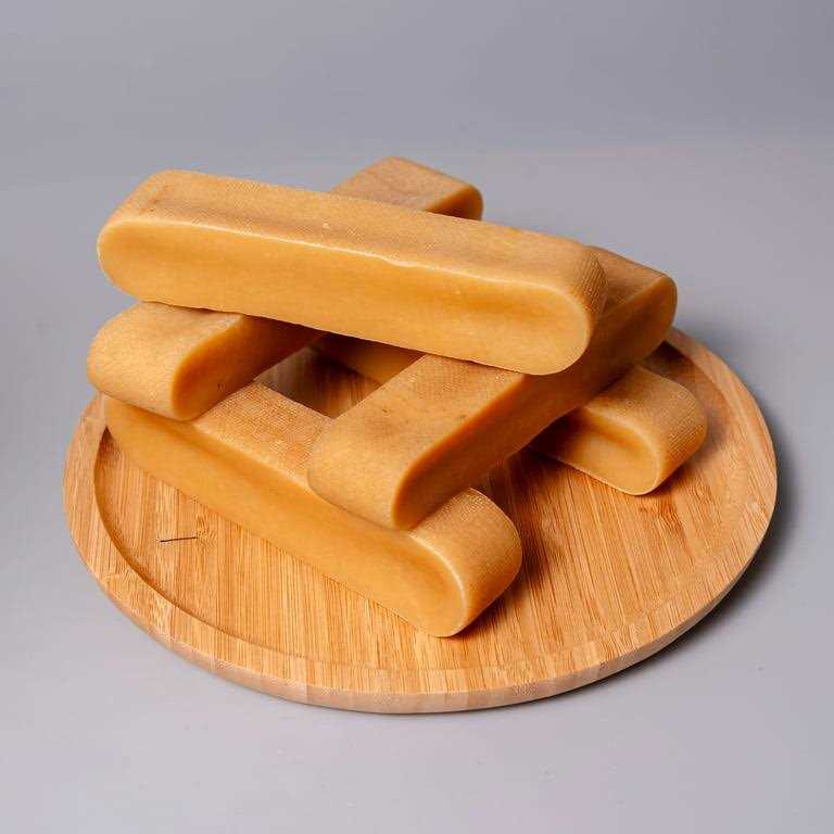 Natural Handmade Yak Cheese Dog Chew N75542