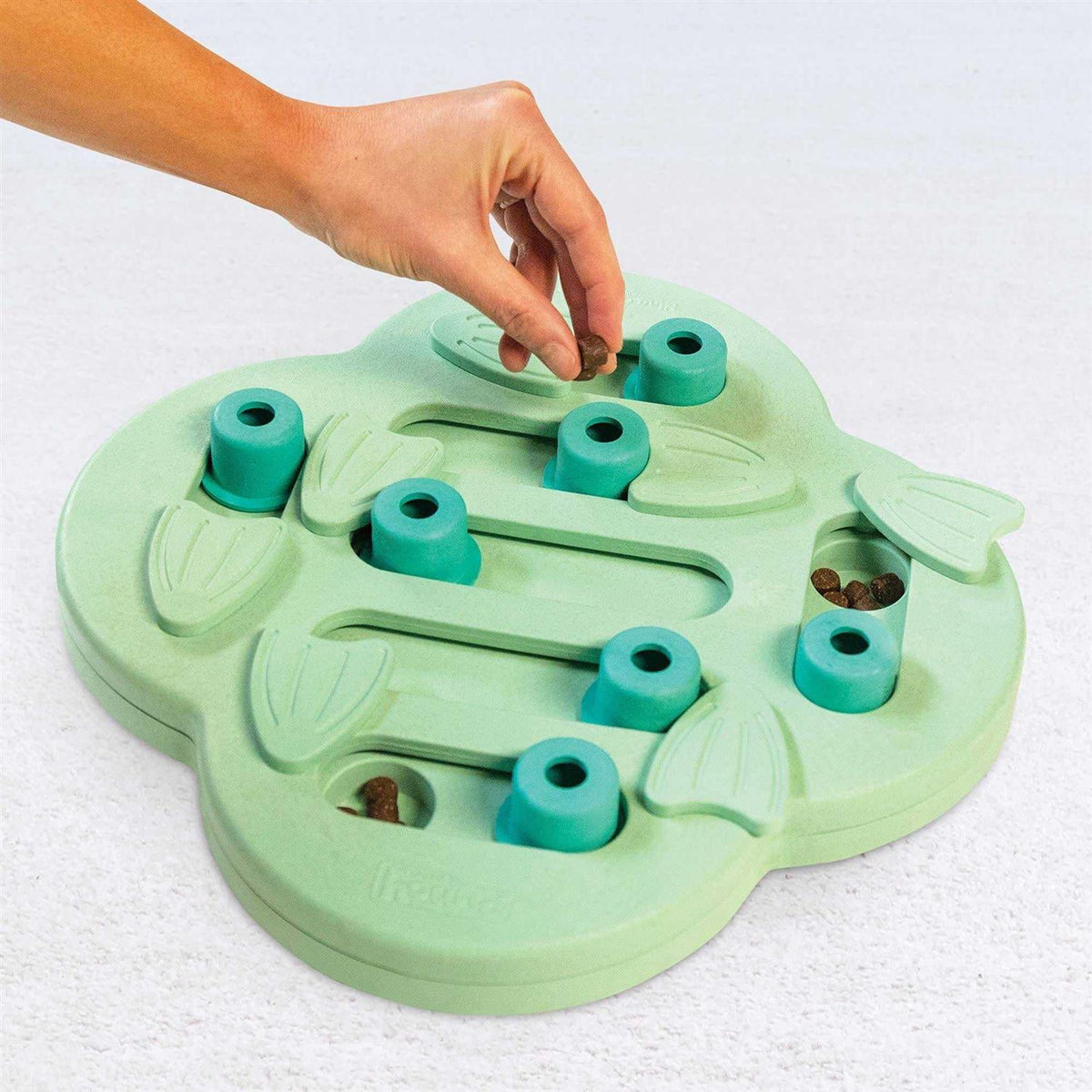 Interactive Treat Puzzle Dog Toy H838