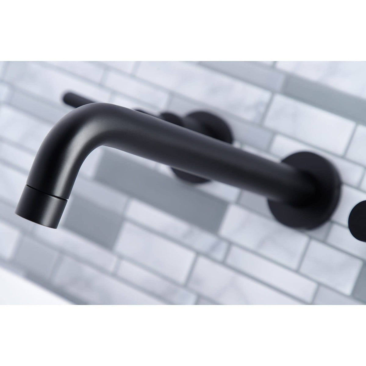 Polished Brass Wall Mount Roman Tub Faucet V298