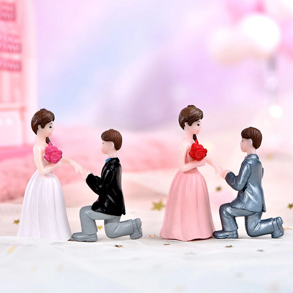 Couple Statue Figurine Home Decor A279436