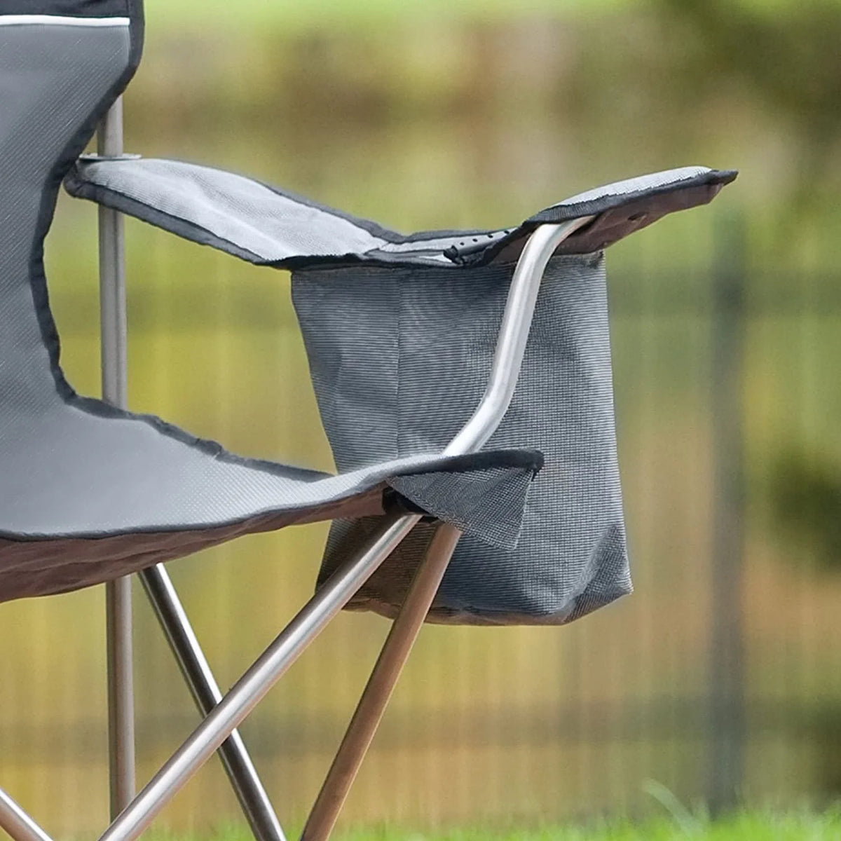 Grey/Black Camping Chair with Built-In 4-Can Cooler O30972