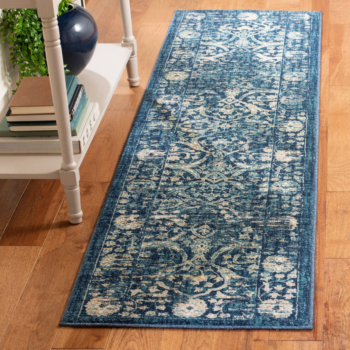 Navy / Beige Runner Rug Y14201